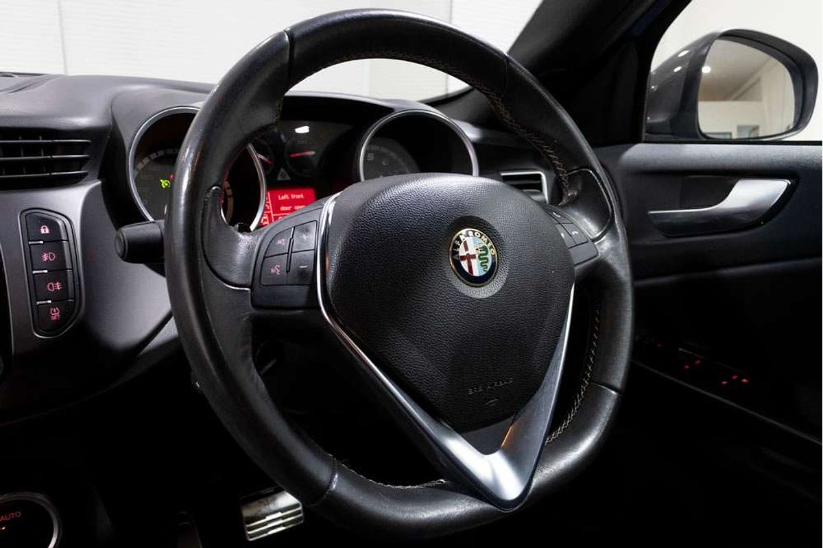2015 Alfa Romeo GIULIETTA QUADRIFOGLIO VERDE 6 SP AUTO DUAL CLUTCH 5D HATCHBACK T4 