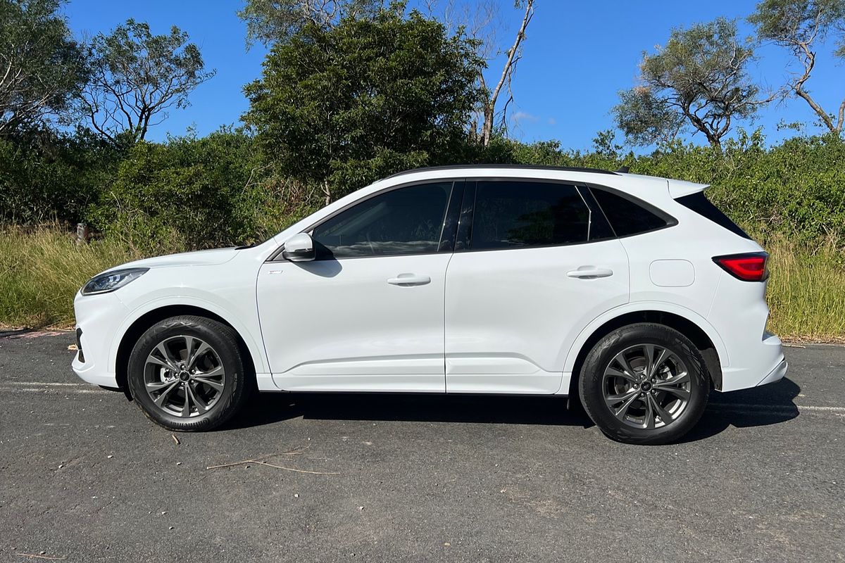 2023 Ford Escape ST-Line ZH