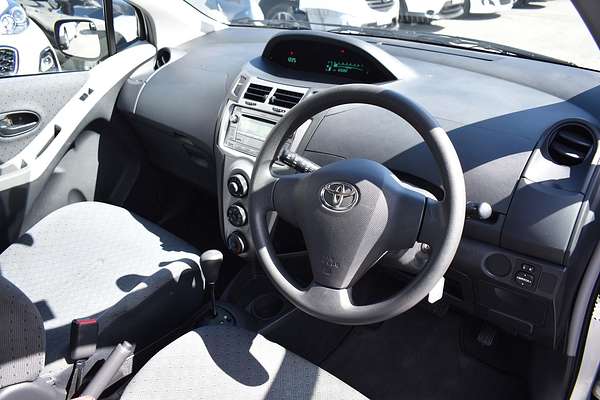2011 Toyota Yaris YR NCP90R