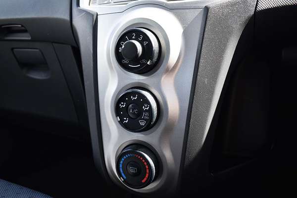 2011 Toyota Yaris YR NCP90R