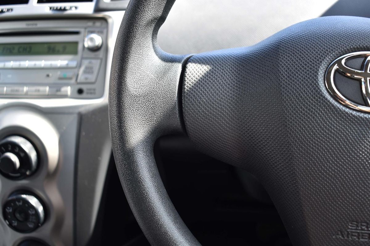 2011 Toyota Yaris YR NCP90R