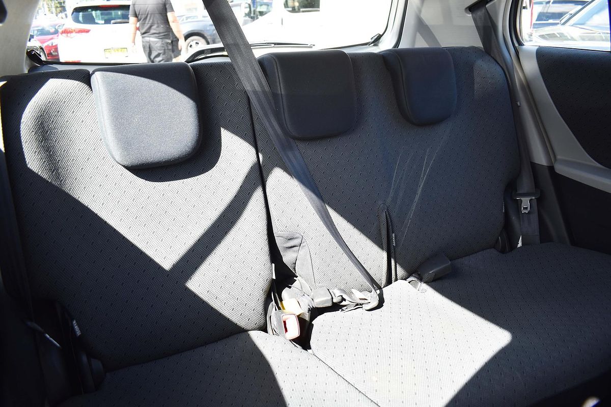 2011 Toyota Yaris YR NCP90R