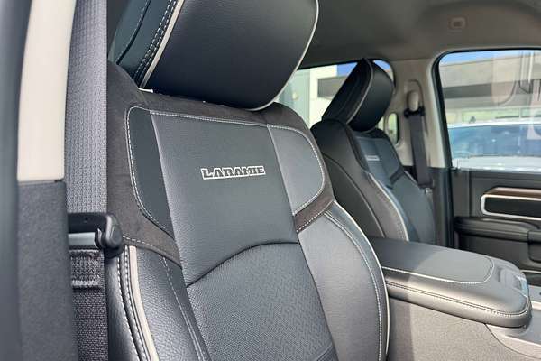 2024 RAM 2500 Laramie DJ 4X4
