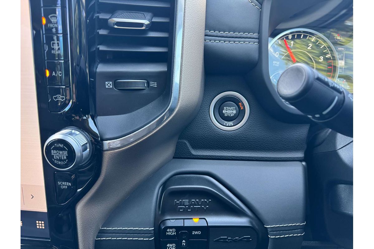 2024 RAM 2500 Laramie DJ 4X4