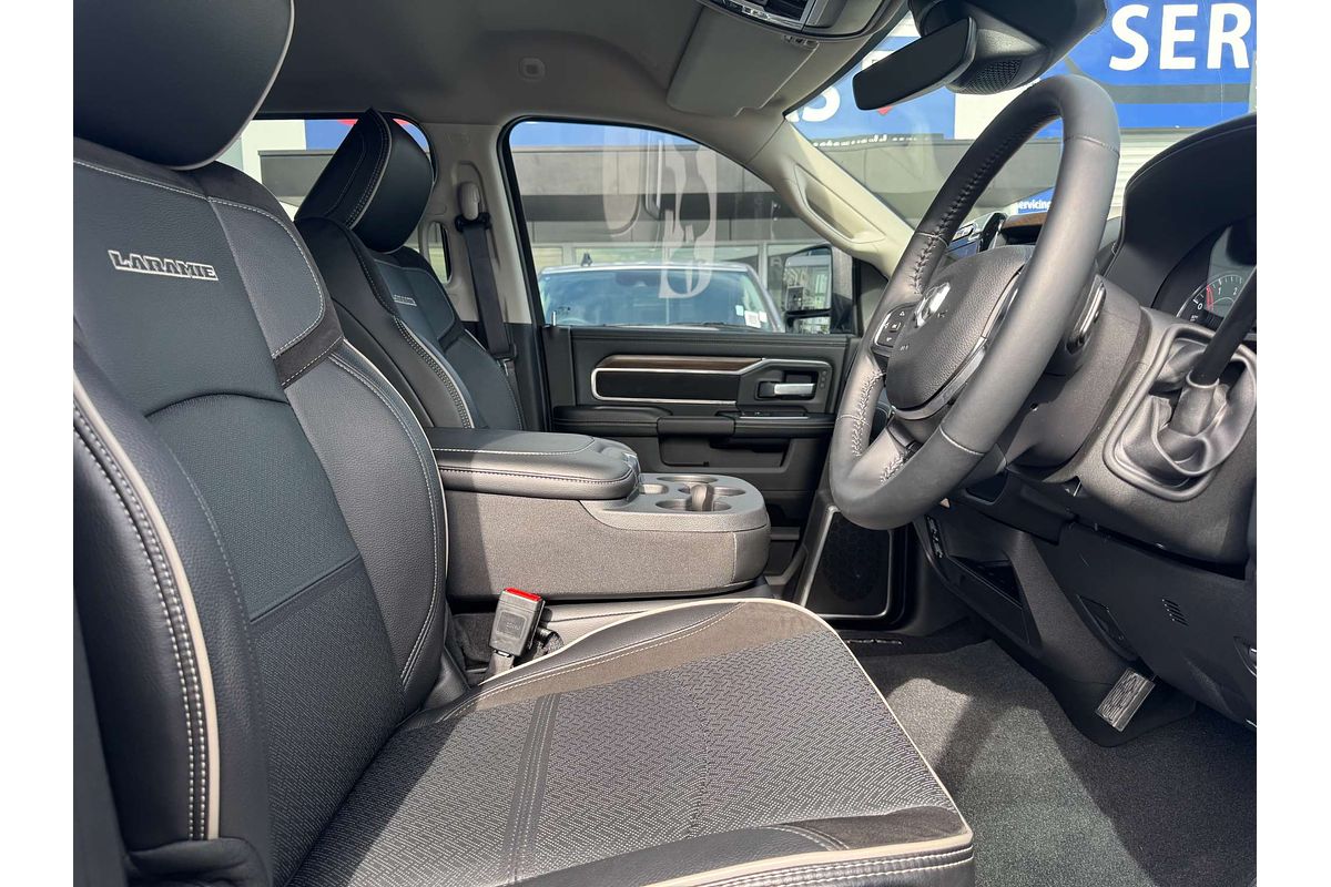 2024 RAM 2500 Laramie DJ 4X4