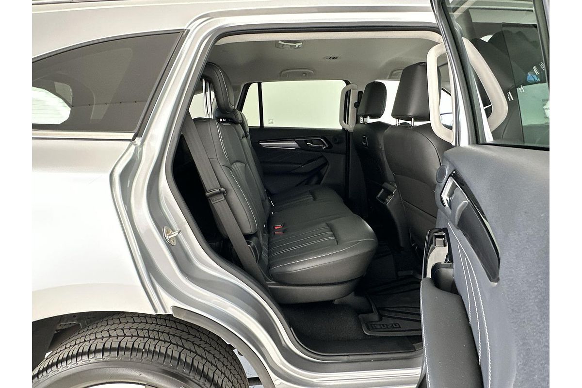 2021 Isuzu MU-X LS-T
