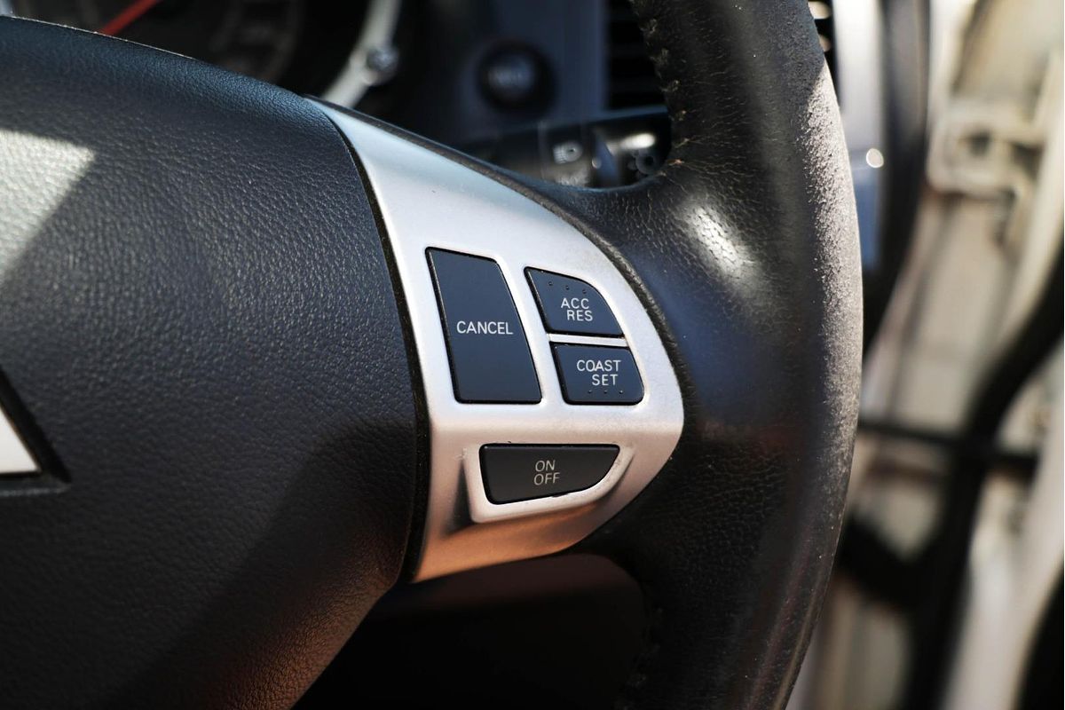 2013 Mitsubishi Lancer LX CJ