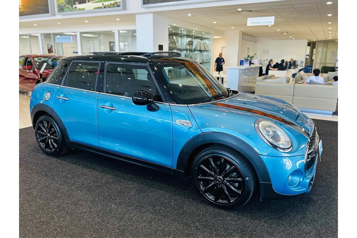 2015 MINI Hatch Cooper S F55