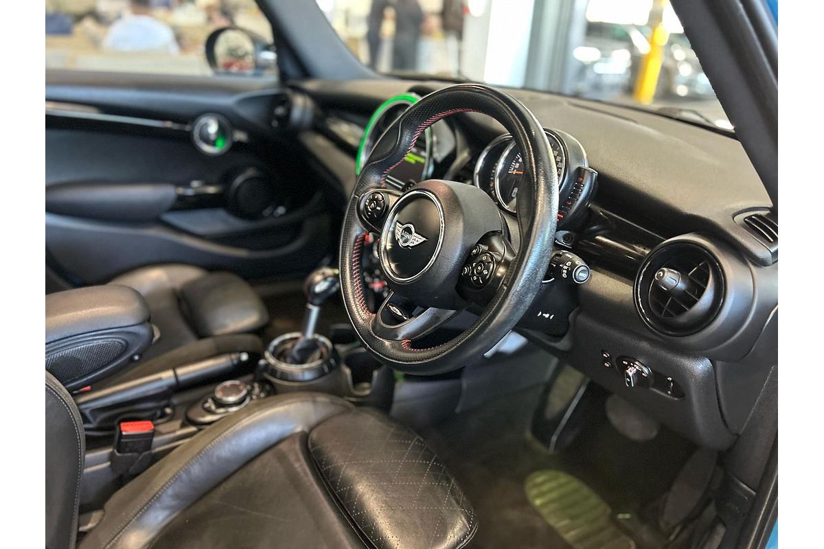 2015 MINI Hatch Cooper S F55