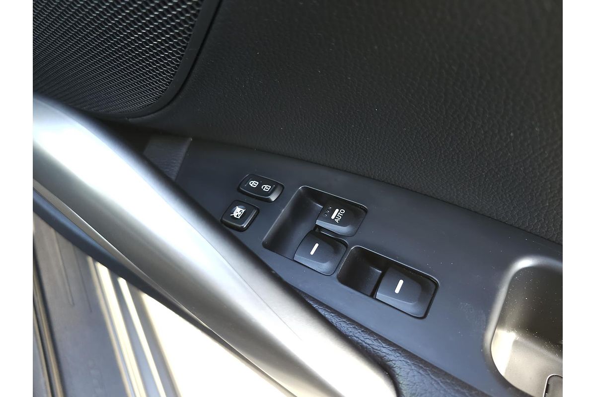 2012 Hyundai Veloster SR Turbo FS2