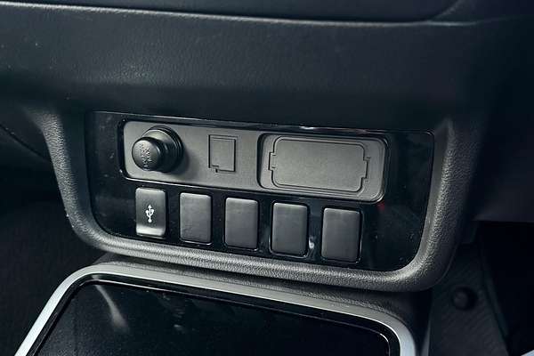 2018 Mitsubishi Outlander ES ADAS ZL