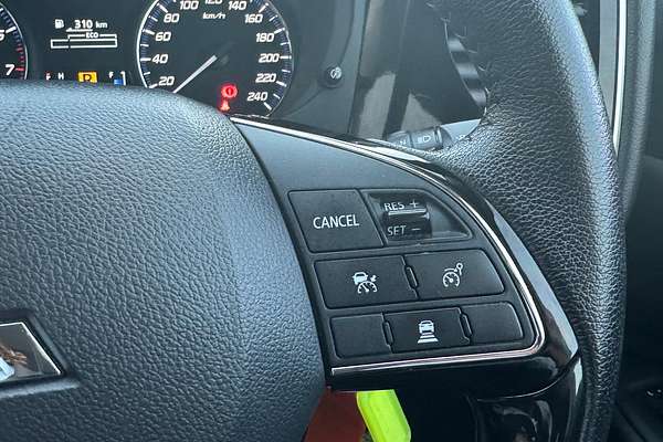 2018 Mitsubishi Outlander ES ADAS ZL