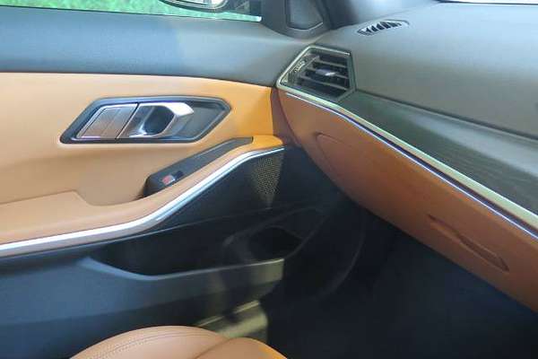 2024 BMW 3 Series 330i M Sport G20 LCI