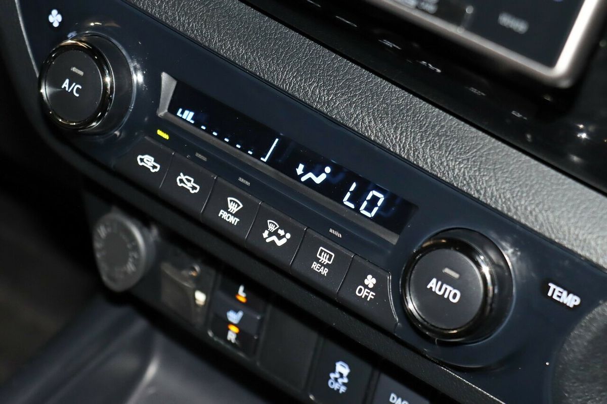 2020 Toyota Hilux Rugged X GUN126R 4X4