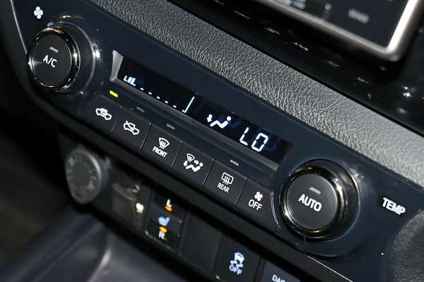 2020 Toyota Hilux Rugged X GUN126R 4X4