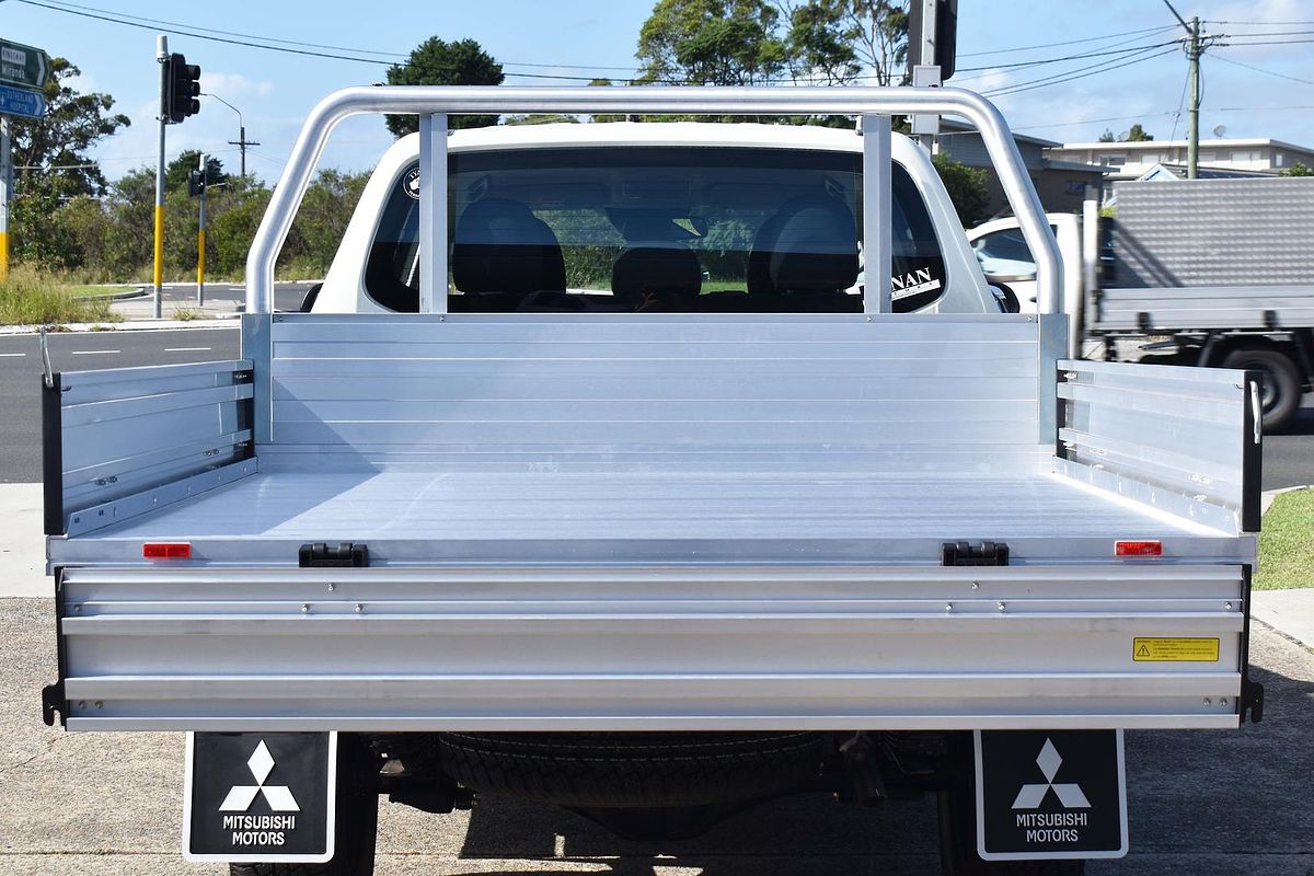 2024 Mitsubishi Triton GLX MR 4X4