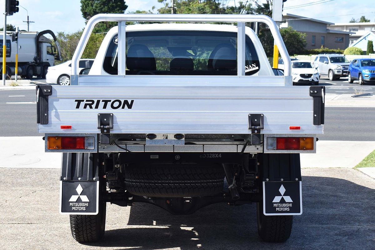 2024 Mitsubishi Triton GLX MR 4X4
