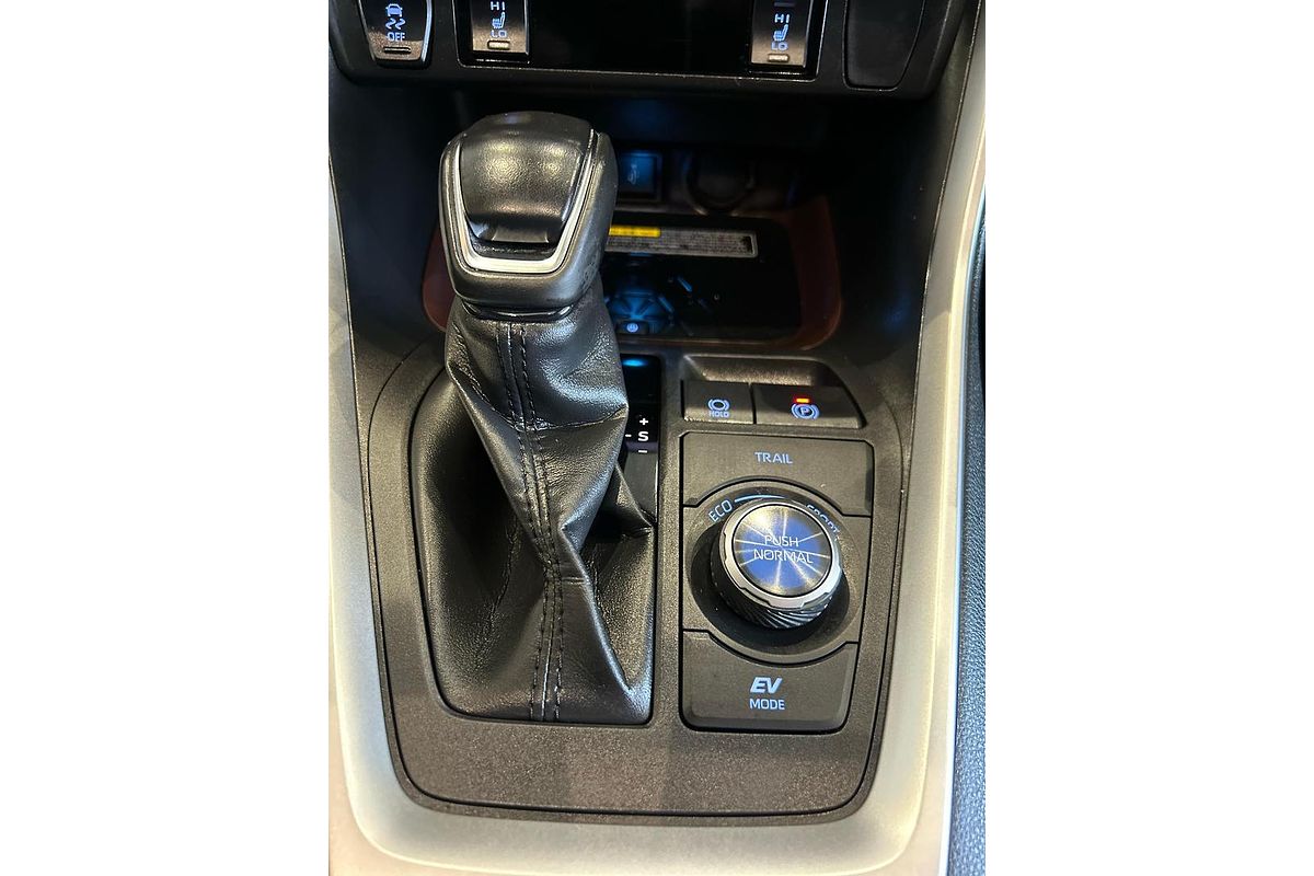 2021 Toyota RAV4 Cruiser AXAH54R