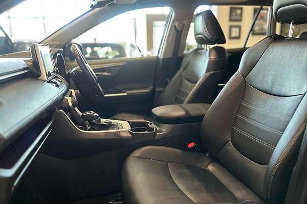 2021 Toyota RAV4 Cruiser AXAH54R
