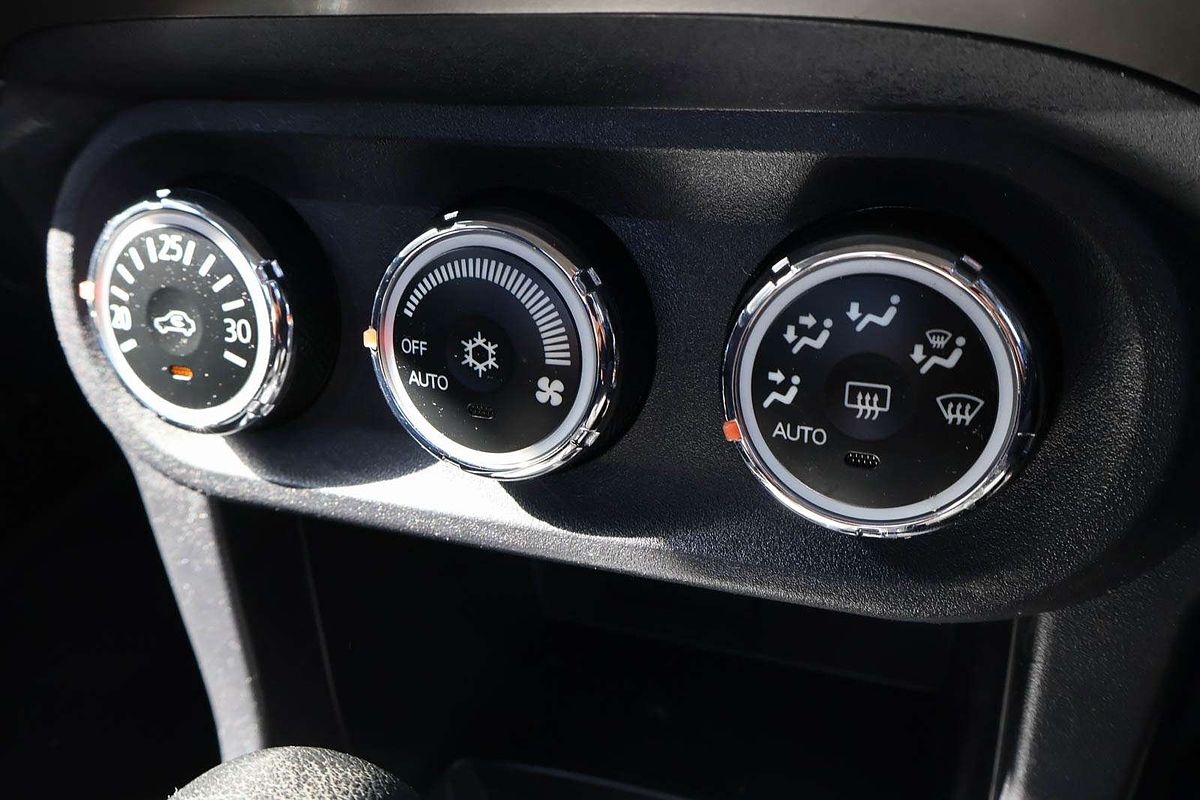 2015 Mitsubishi Lancer ES Sport CJ