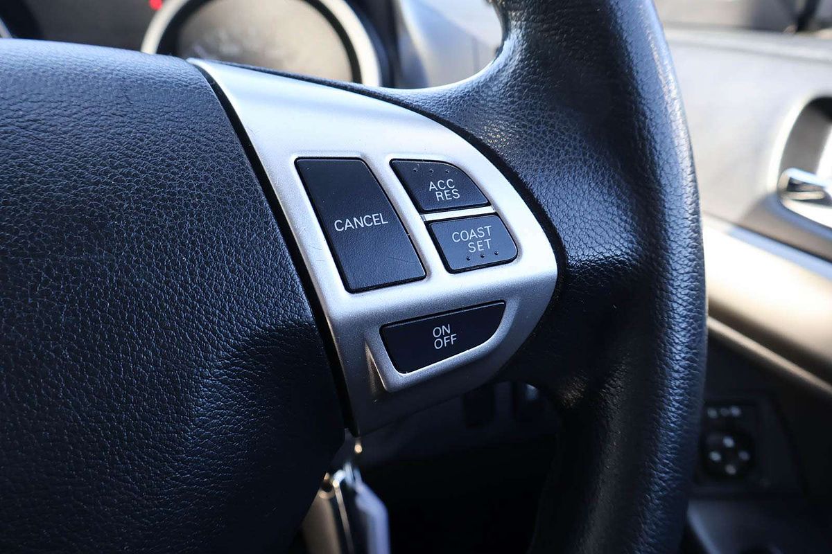 2015 Mitsubishi Lancer ES Sport CJ