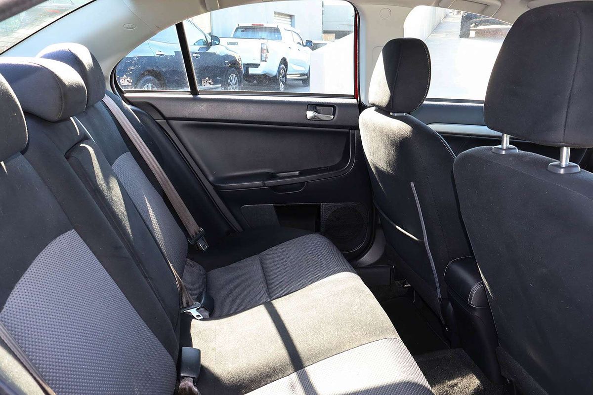 2015 Mitsubishi Lancer ES Sport CJ