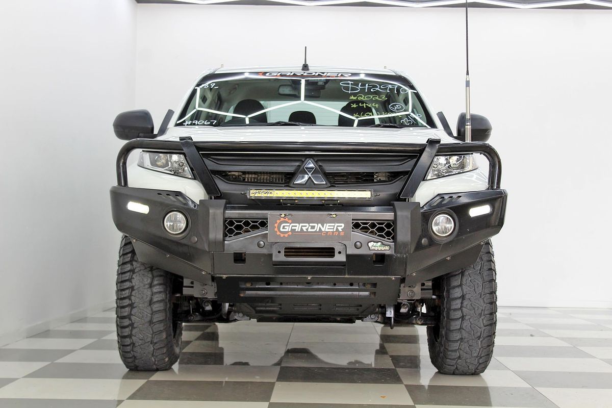 2023 Mitsubishi Triton GLX MR 4X4