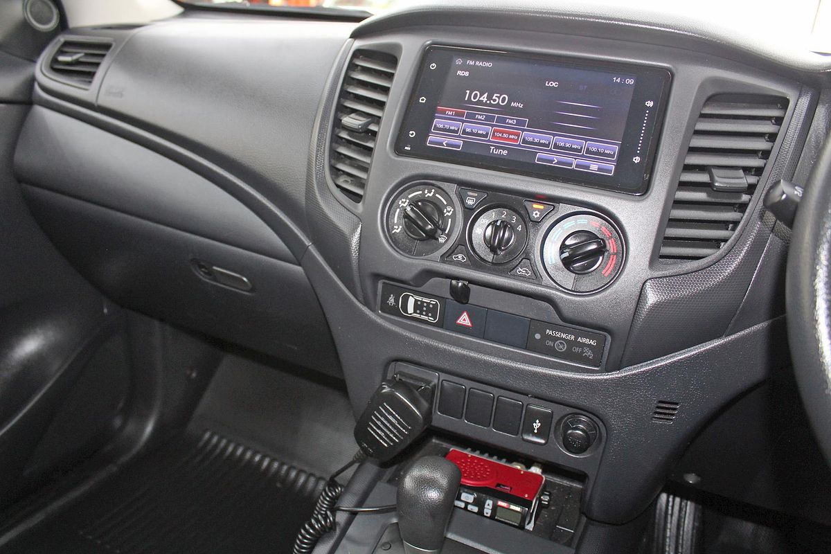 2023 Mitsubishi Triton GLX MR 4X4