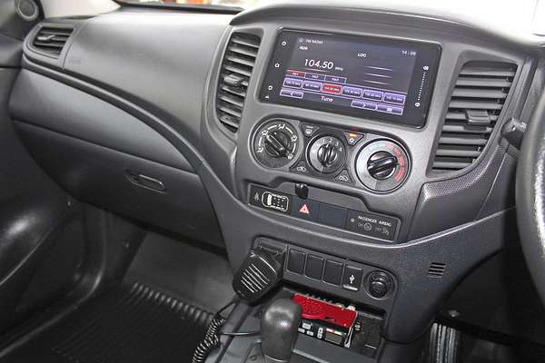 2023 Mitsubishi Triton GLX MR 4X4