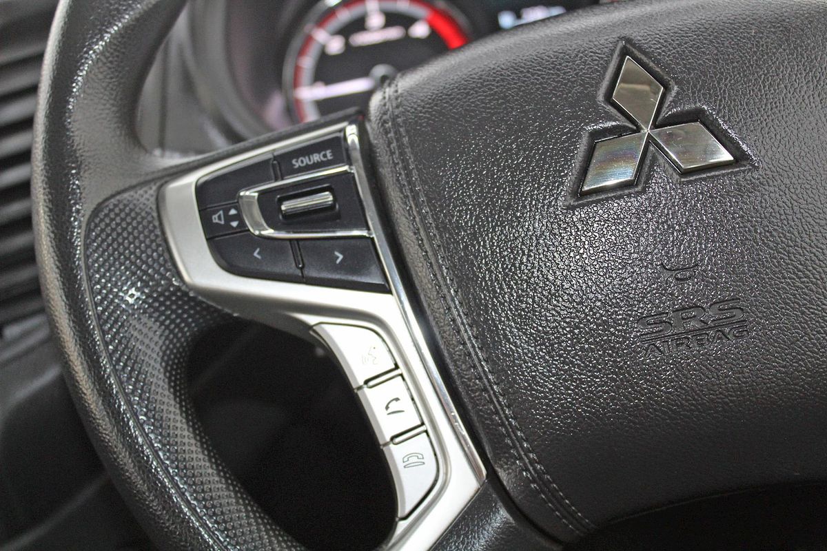 2023 Mitsubishi Triton GLX MR 4X4