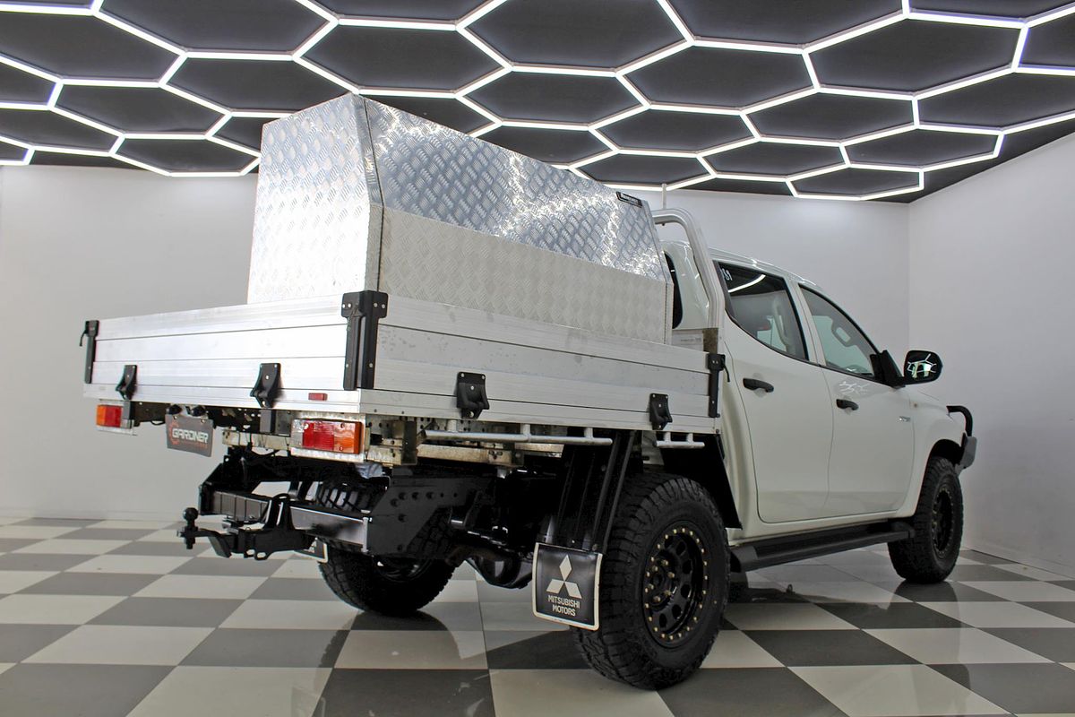 2023 Mitsubishi Triton GLX MR 4X4