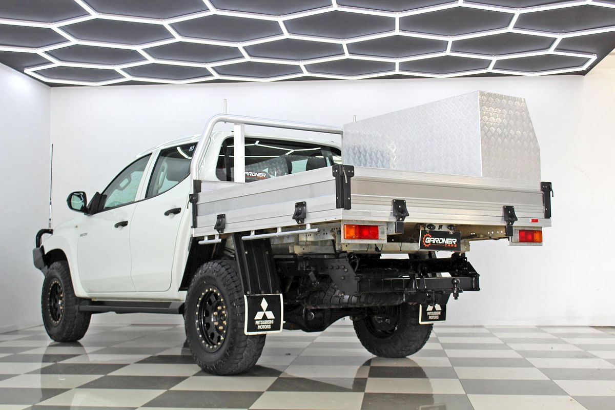 2023 Mitsubishi Triton GLX MR 4X4