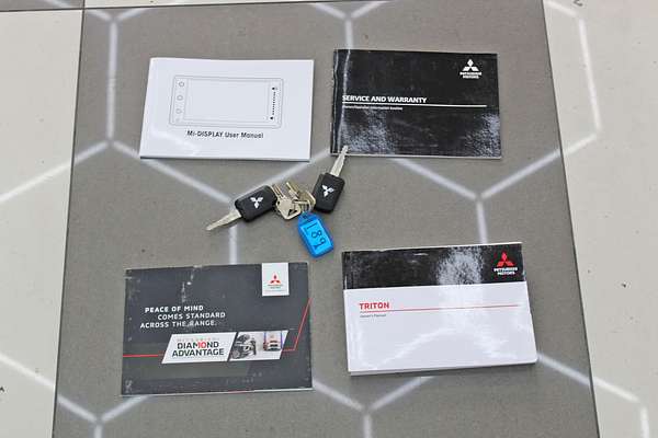 2023 Mitsubishi Triton GLX MR 4X4