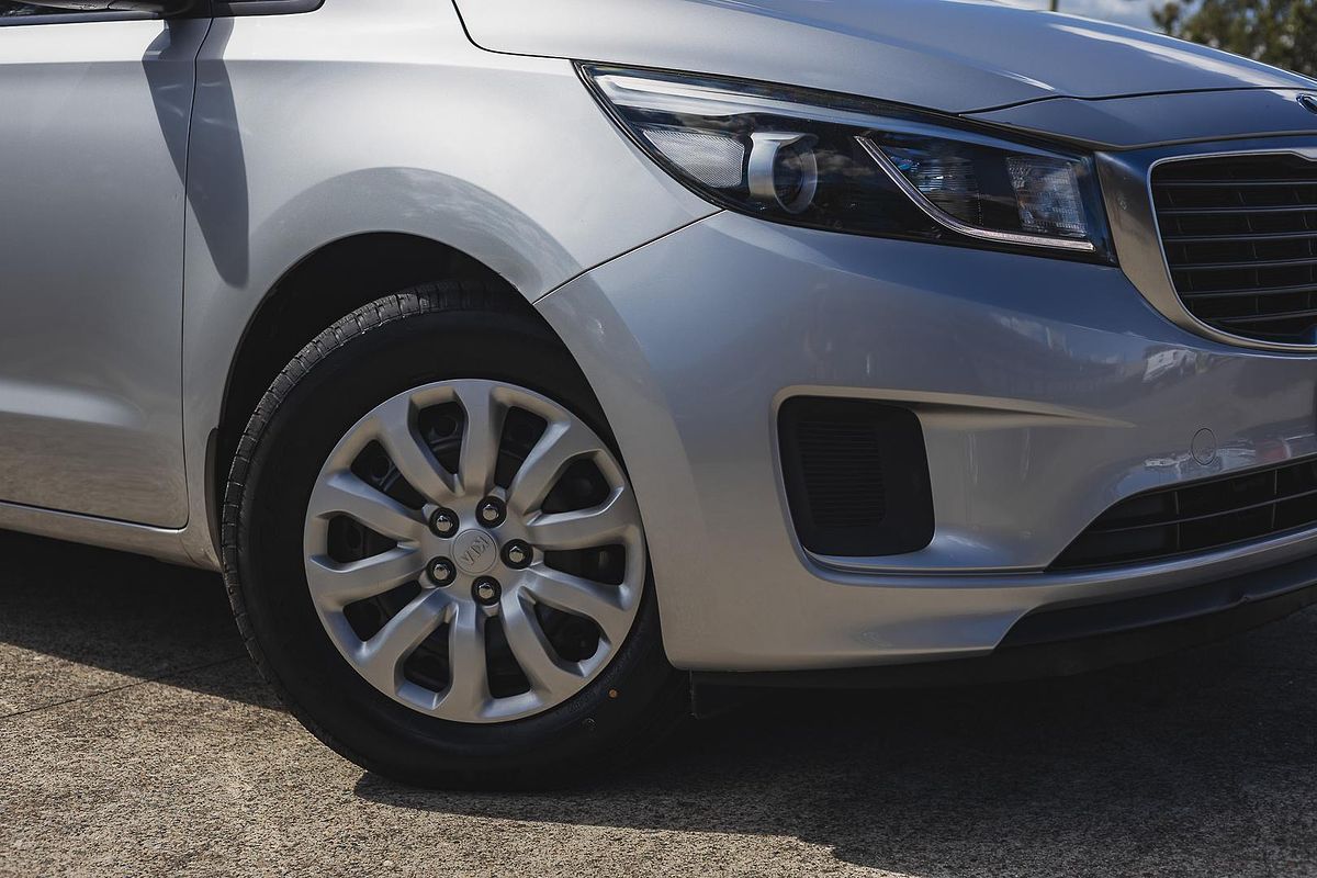 2017 Kia Carnival S YP