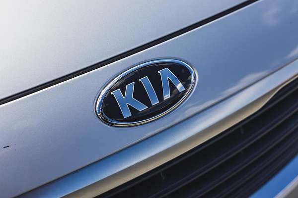 2017 Kia Carnival S YP