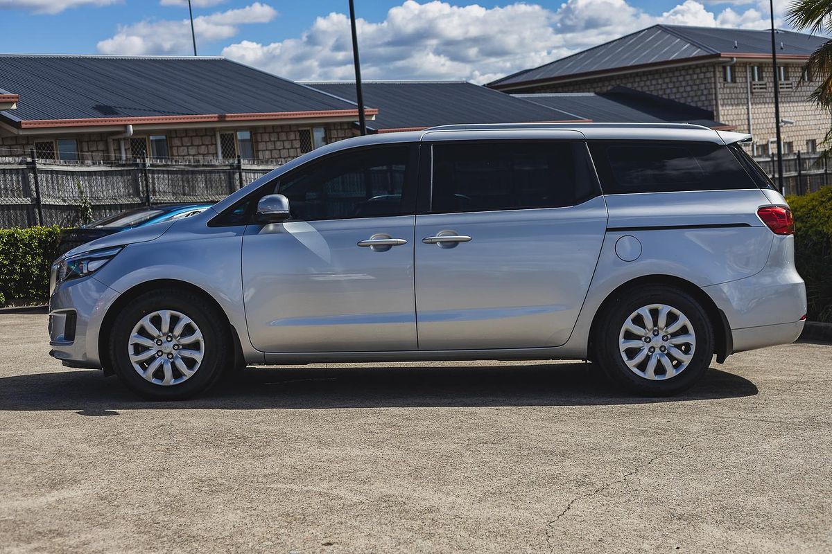 2017 Kia Carnival S YP