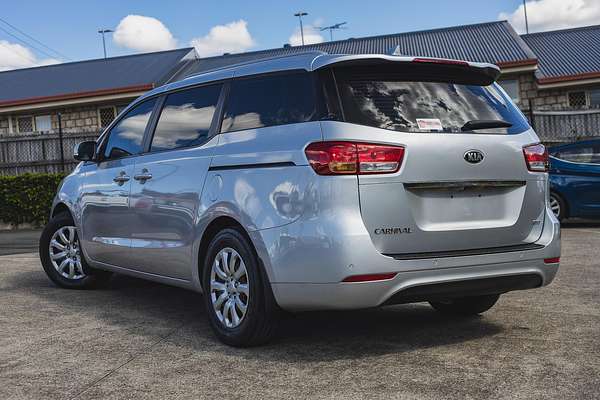 2017 Kia Carnival S YP