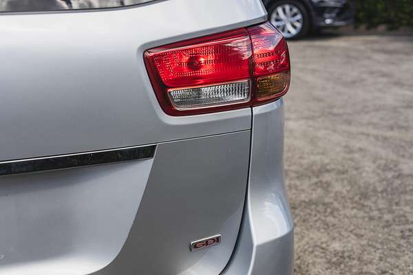 2017 Kia Carnival S YP