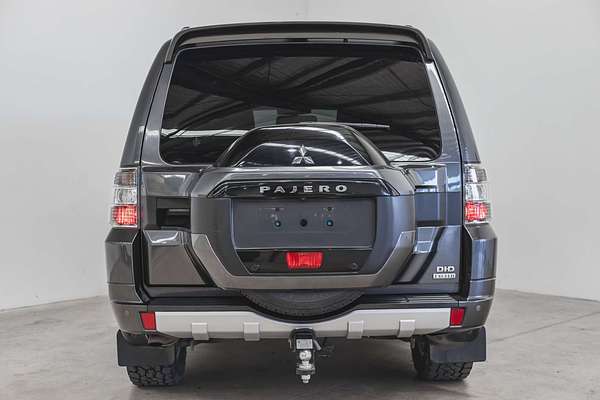 2020 Mitsubishi Pajero Exceed NX
