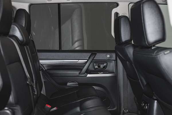2020 Mitsubishi Pajero Exceed NX
