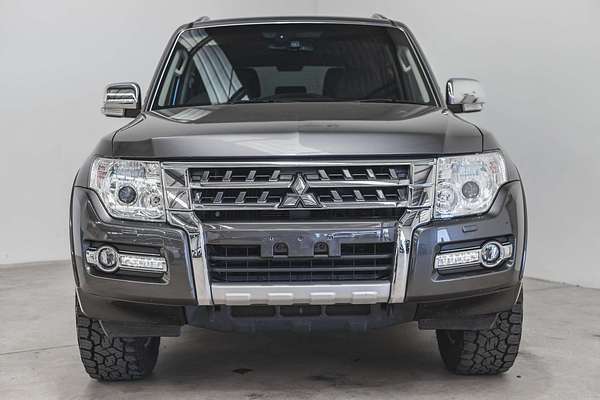 2020 Mitsubishi Pajero Exceed NX