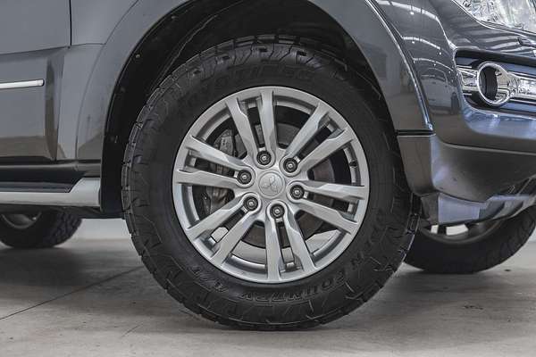 2020 Mitsubishi Pajero Exceed NX