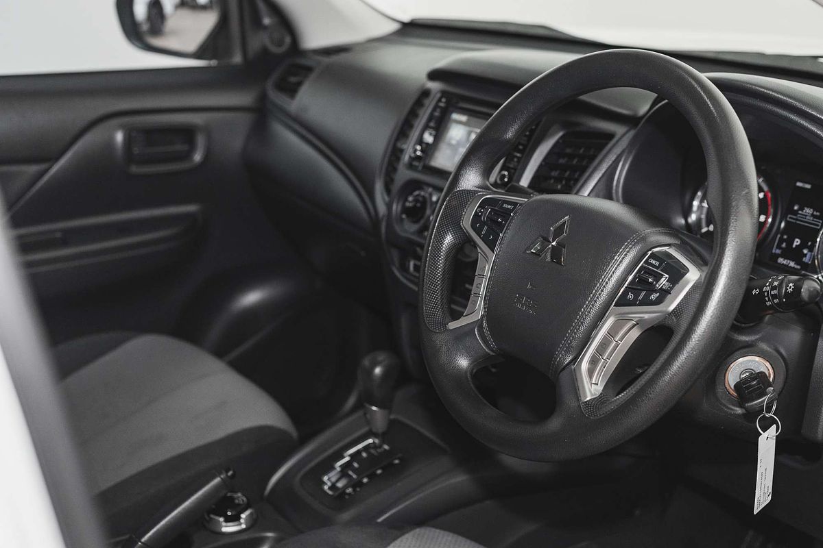 2021 Mitsubishi Triton GLX ADAS MR 4X4