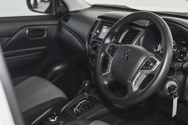 2021 Mitsubishi Triton GLX ADAS MR 4X4
