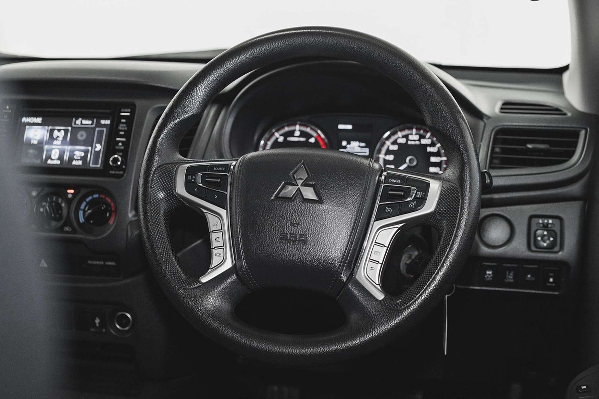 2021 Mitsubishi Triton GLX ADAS MR 4X4