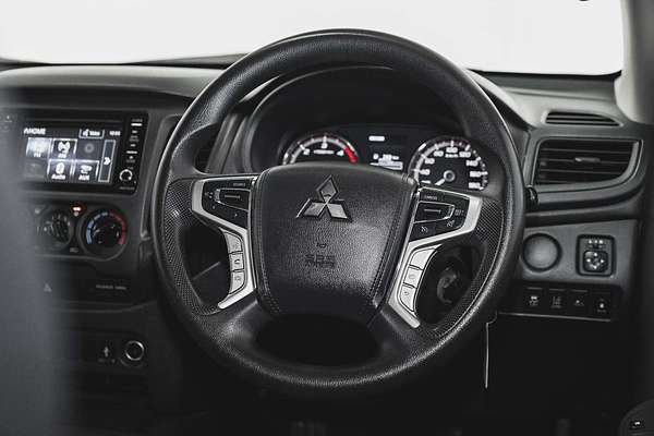 2021 Mitsubishi Triton GLX ADAS MR 4X4