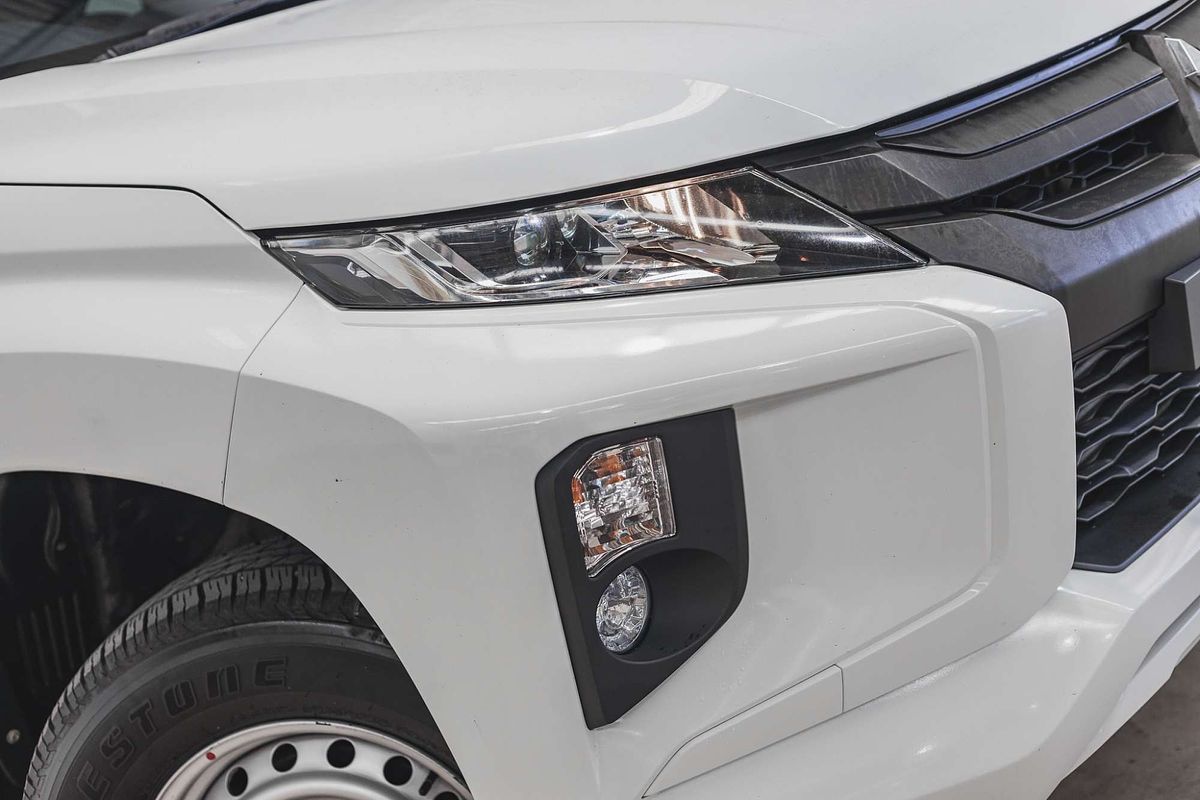 2021 Mitsubishi Triton GLX ADAS MR 4X4