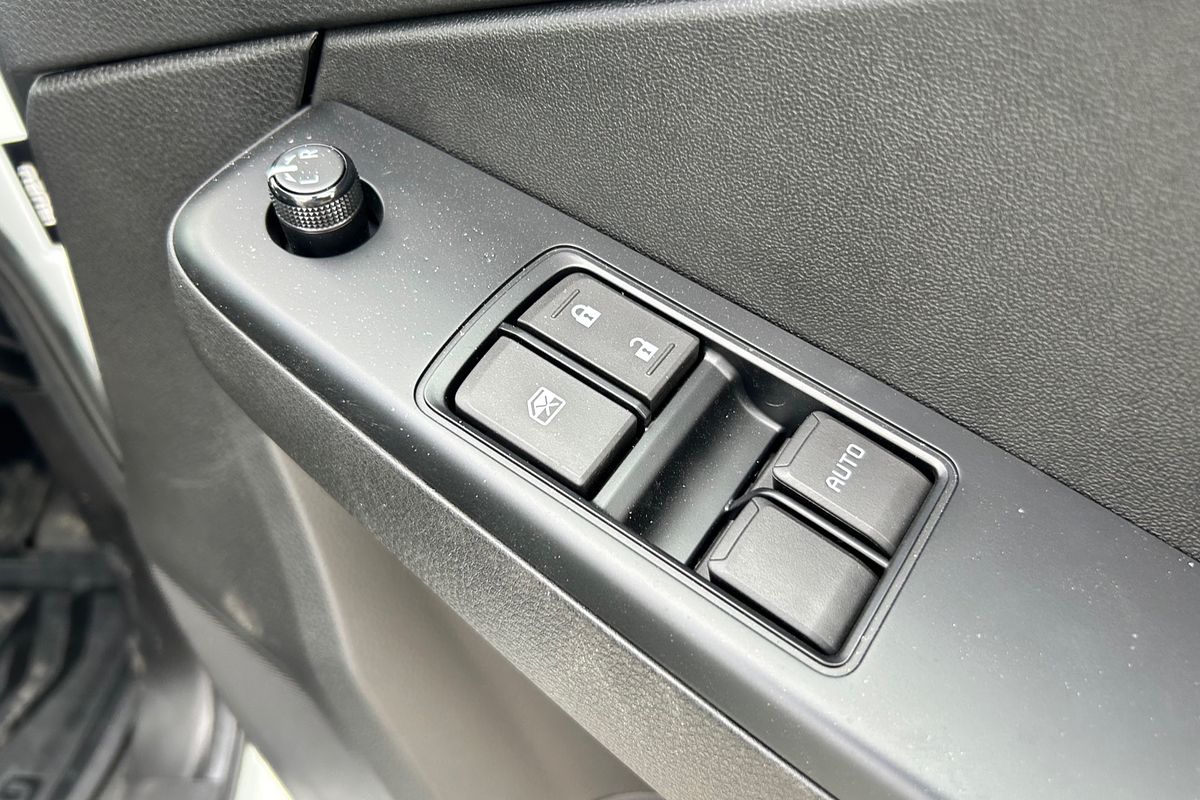 2024 Isuzu D-MAX SX High Ride Rear Wheel Drive