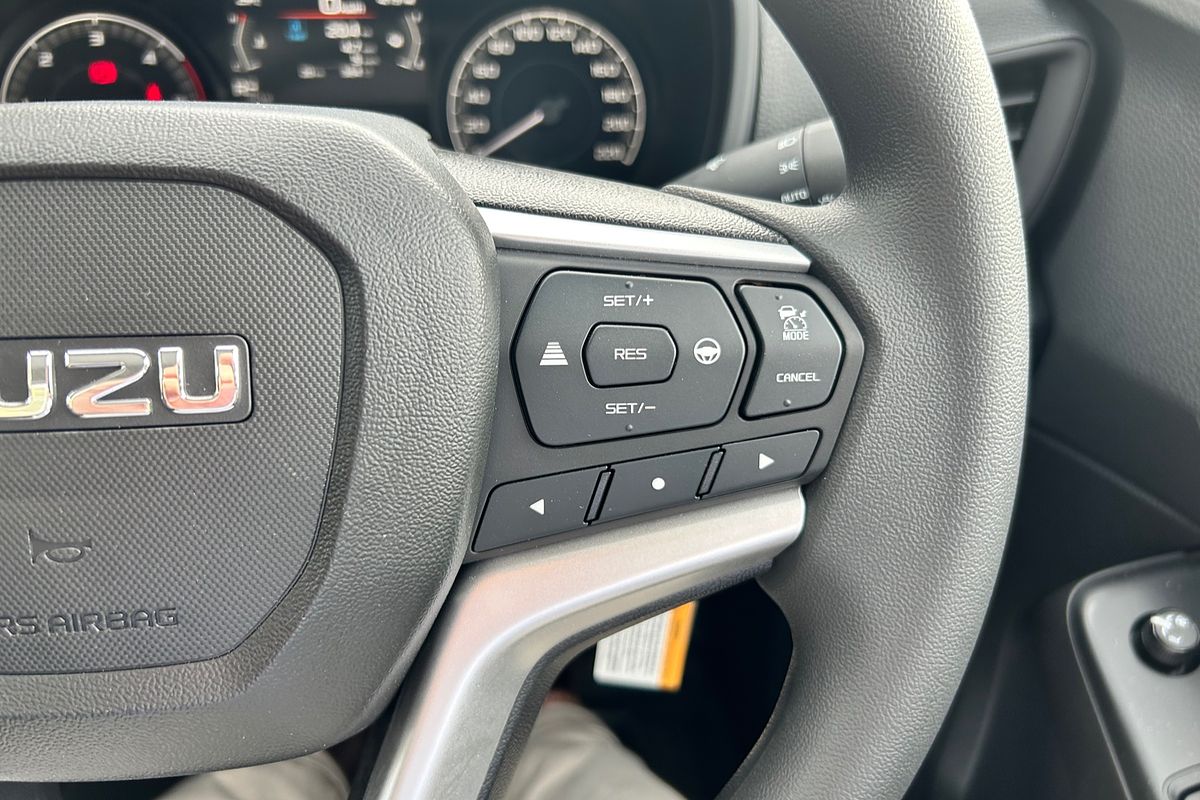 2024 Isuzu D-MAX SX High Ride Rear Wheel Drive