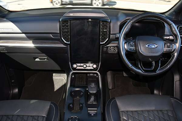 2023 Ford Everest Platinum